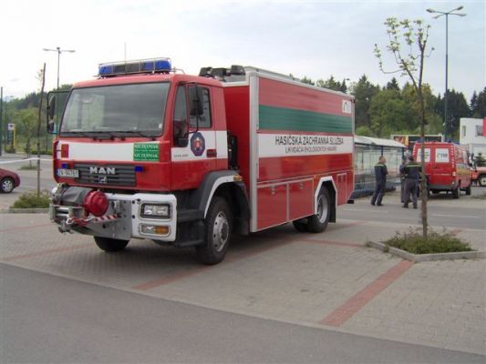 normal_MAN%2014.280%20LE%204x4[1].jpg